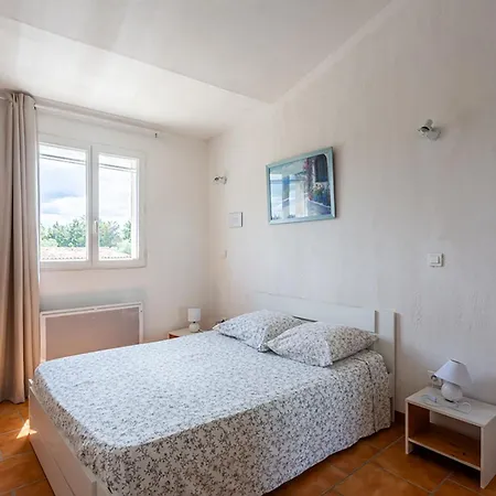 Apartment Cote Oliviers 6p - Appt Avec Piscine Partagee